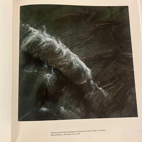 Sightseeing: A Space Panorama, NASA Photo Book - 1985 First Edition - Picture 6 of 16